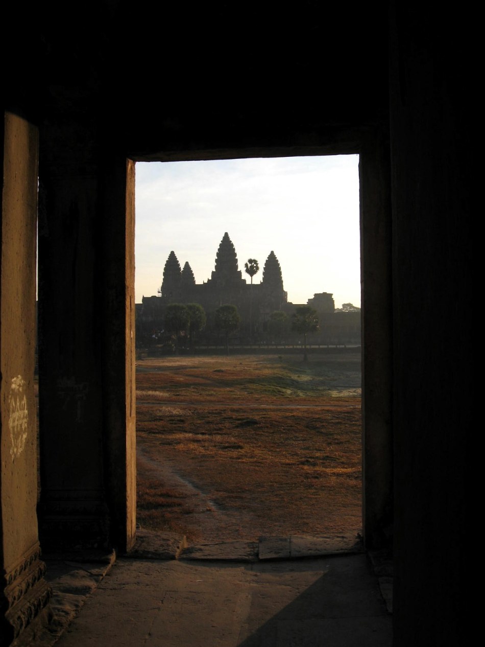 angkor-framed-by-side-temple-door-sunrise