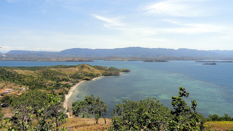 Bay - Hills - Islands from Pyramid Hill