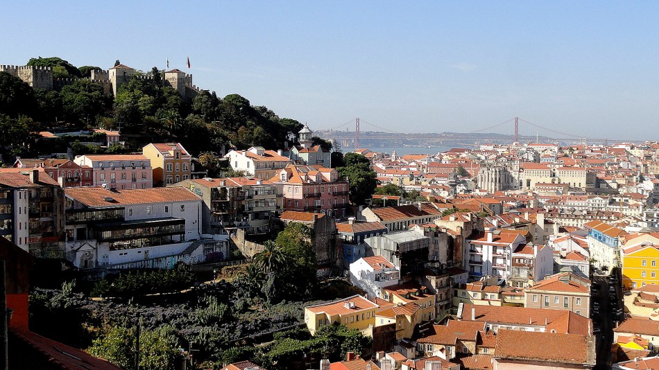 Castelo & City from Graca