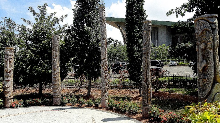 Sculpture & Parliament House