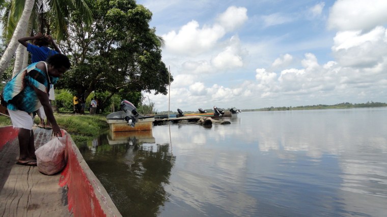 Loading Back to Pagwi