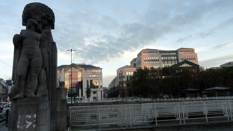 Brussels Bridge Sculpture 1