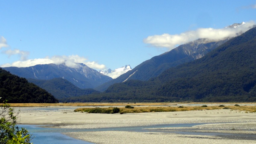 Haast River & Mtns 2