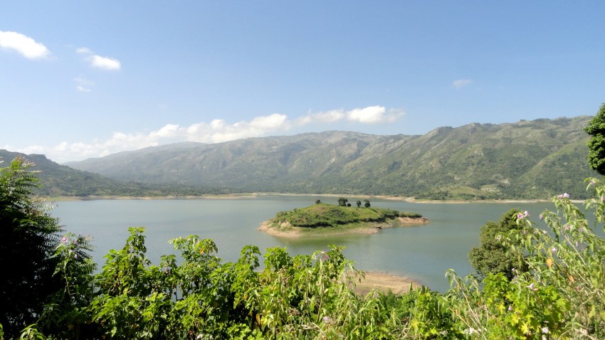 Center - Hydroelectric Lake 1