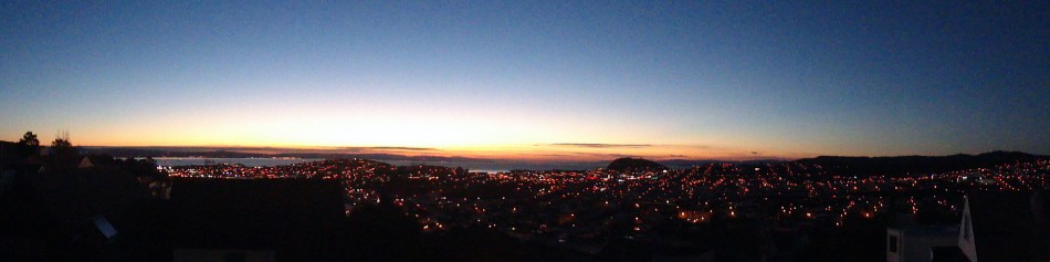 160101 Surnise over Bay Pano